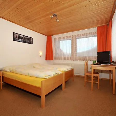 Szálloda Sparrhorn 2*